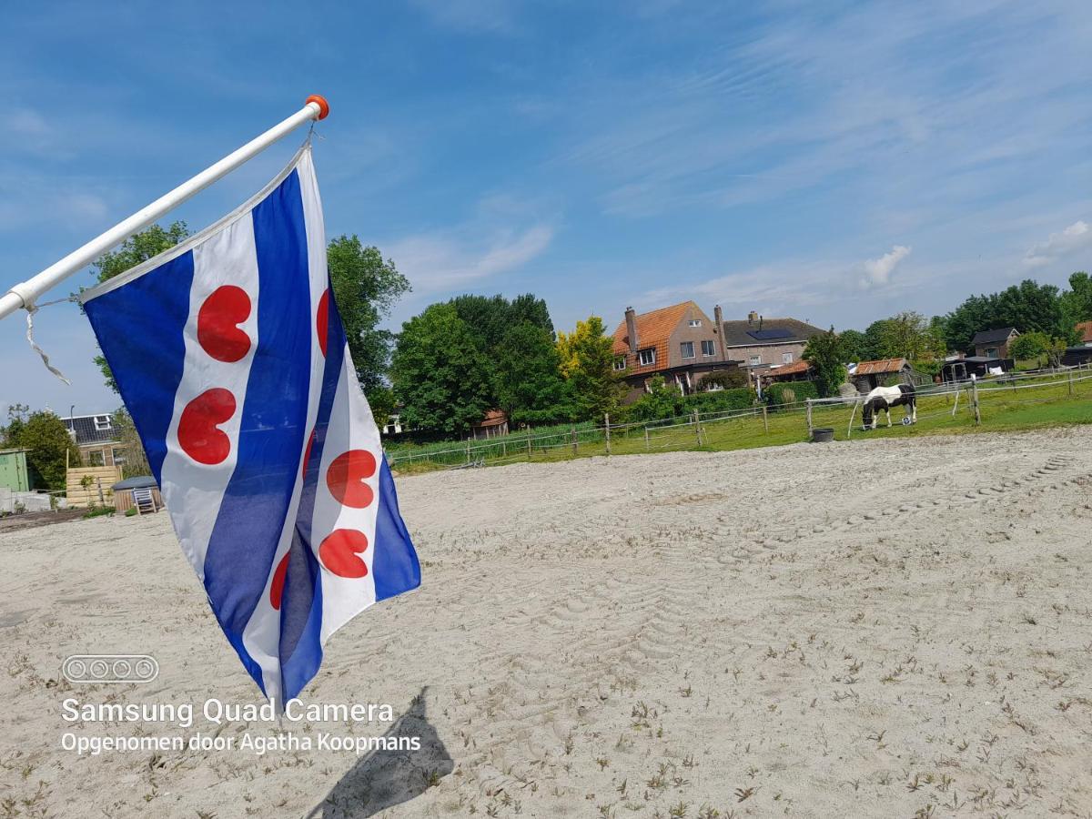 De Huifkar, Trekkershut Bij Sneek Hotel Hommerts Exterior foto